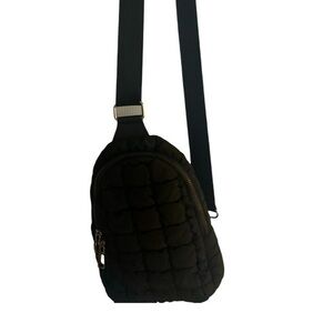 Brisas Quilted Crossbody Bag -8x10 x3 black , polyester.  NWOT , drop -28